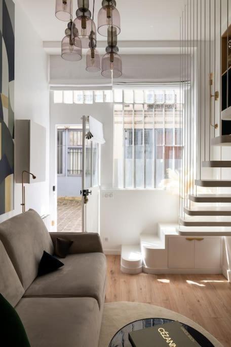Bel Appartement D'Architecte Au Coeur De Paris Exterior photo