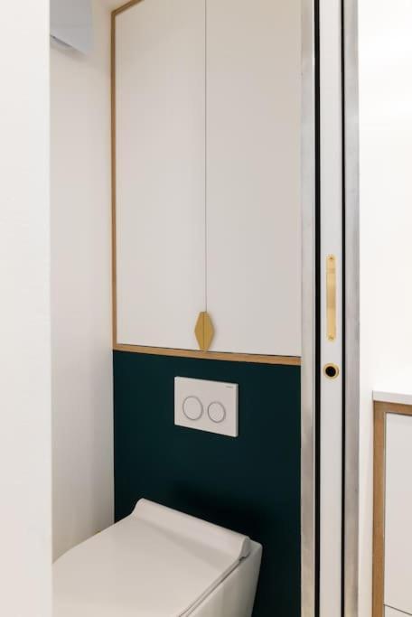 Bel Appartement D'Architecte Au Coeur De Paris Exterior photo